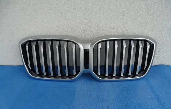 BMW X3 G01 Front grill 9881906