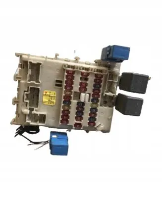 Nissan Primera Fuse box set 24350AV700