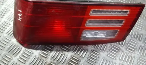 Mitsubishi Galant Tailgate rear/tail lights 22687201 226-87201