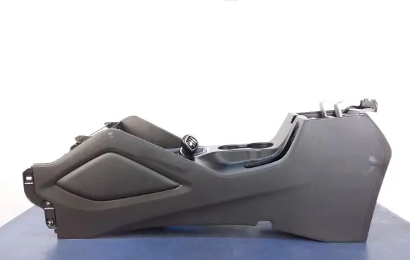 Hyundai Tucson TL Center console 84612-D7200