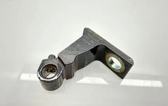 Volkswagen PASSAT B8 Front door upper hinge 14A831401A V038329