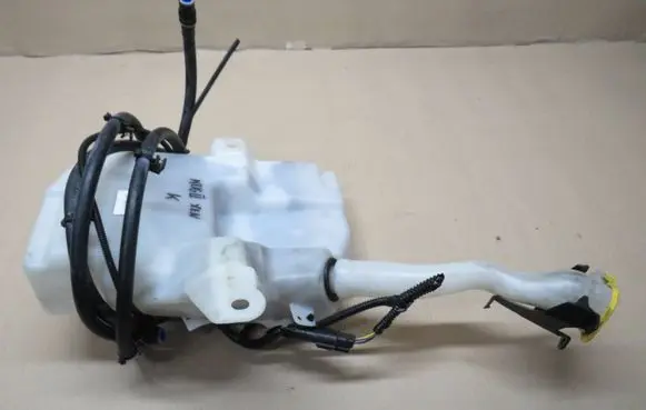 Ford Kuga II Windshield washer fluid reservoir/tank CV4413K175AG