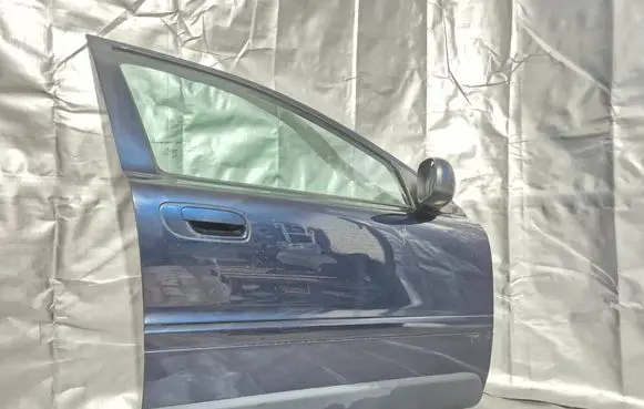 Volvo XC70 Front door 