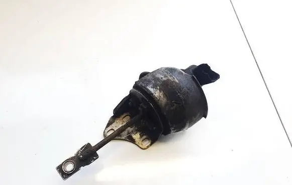 Volkswagen Touran II Turbine electric control actuator 79243003 792430-03