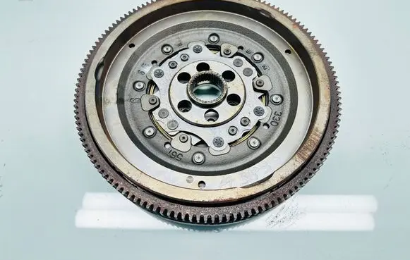 Volkswagen Transporter - Caravelle T6 Flywheel 03l105266am 2409150434