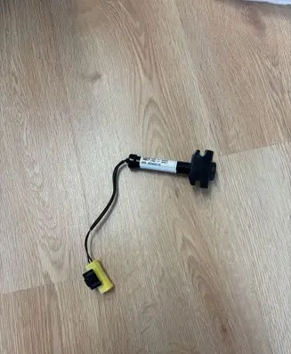 BMW 5 G60 G61 Bonnet Pedestrian Airbag Actuator 9464341