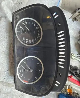 BMW 5 E60 E61 Speedometer (instrument cluster) 62116945633 699030890Z