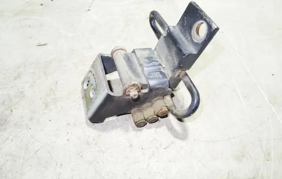 Audi A4 S4 B5 8D Front door upper hinge 8D0831412C