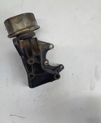Volkswagen Transporter - Caravelle T4 Engine mount bracket 0741992078