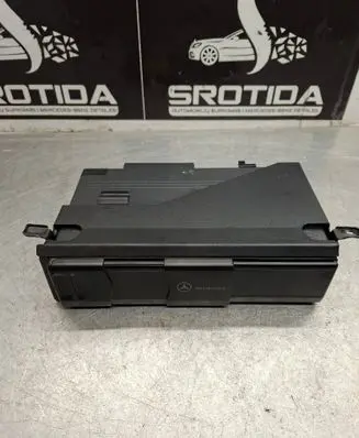 Mercedes-Benz C W203 CD/DVD changer A2038209089 020109 MC3010