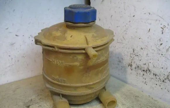 Renault 19 Coolant expansion tank/reservoir 7700810997