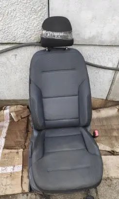 Volkswagen Golf VII Front passenger seat 