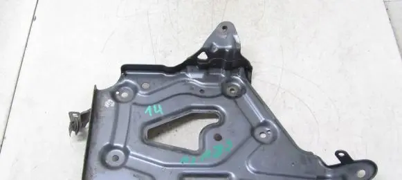 Honda CR-V Battery tray 