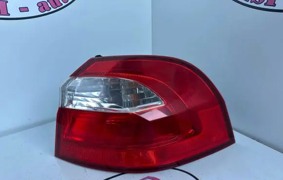 KIA Rio Rear/tail lights 924011W2R