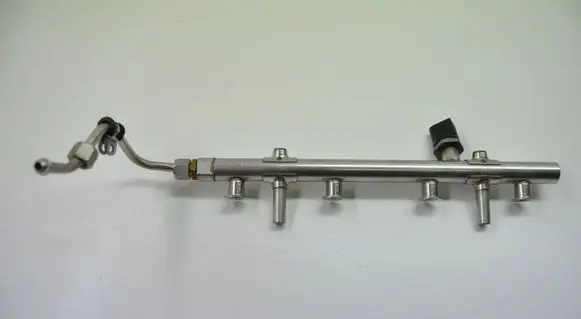 Audi A4 S4 B8 8K Fuel main line pipe 1406410556 06J906051F