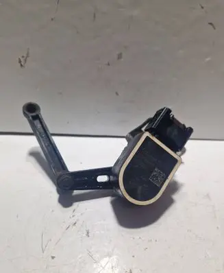 BMW 6 F12 F13 Rear air suspension level height sensor 6861351 25916010 290613