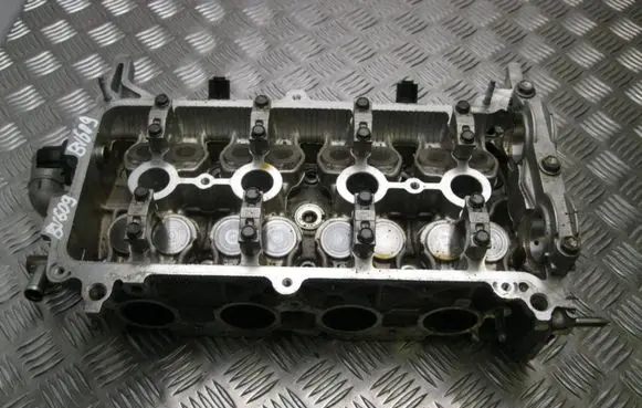 Toyota Yaris Engine head NZ53 BV609