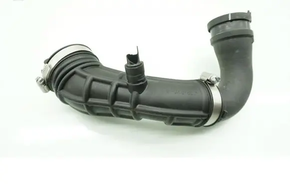 Suzuki SX4 S-Cross Air intake hose/pipe