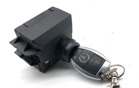 Mercedes-Benz GLK (X204) Ignition lock A2075450108