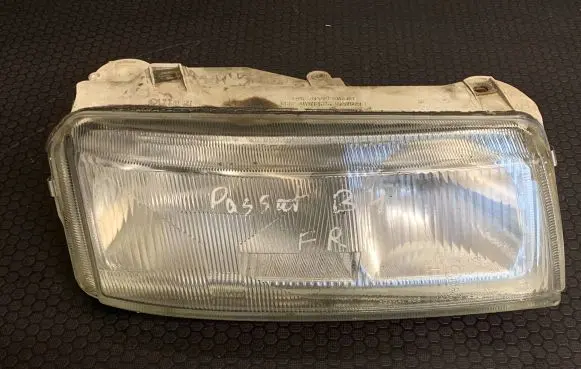 Volkswagen PASSAT B4 Headlight/headlamp 14197000