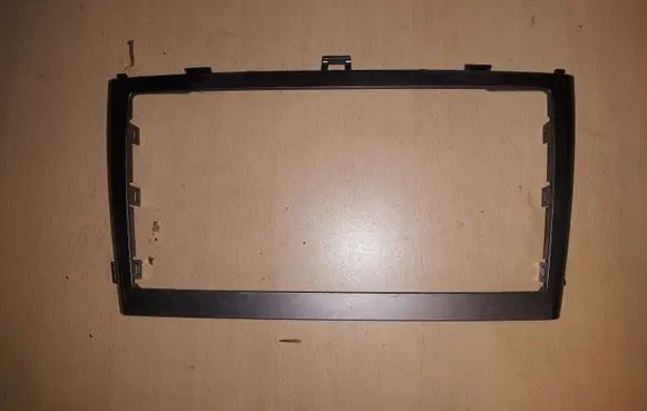 Toyota Avensis T270 Radio/GPS head unit trim 5540505261