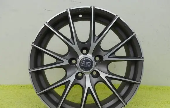 Mercedes-Benz C AMG W203 R18 alloy rim KBA49019 NADE038 ML5121880