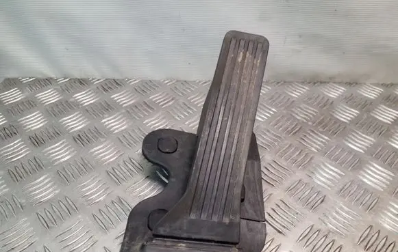 Mazda 6 Accelerator throttle pedal GHP941600