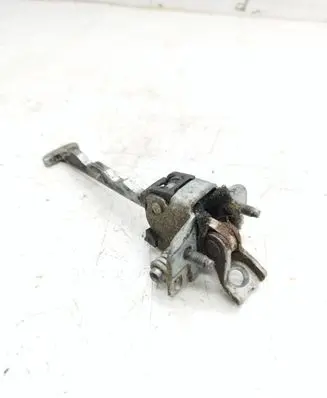 Opel Vectra C Front door check strap stopper
