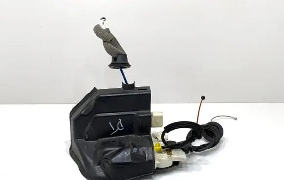 Audi A8 S8 D4 4H Rear door lock 
