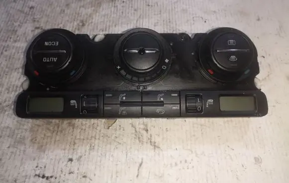 Volkswagen PASSAT B6 Climate control unit