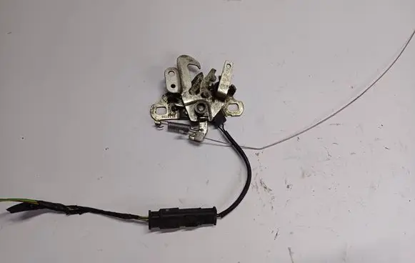 Peugeot 5008 II Engine bonnet/hood lock/catch 7530015