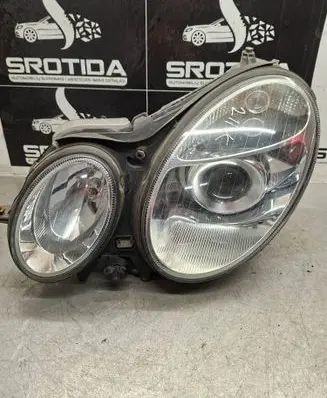Mercedes-Benz E W211 Headlight/headlamp 2118201361