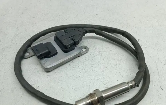 Mercedes-Benz E W212 Lambda probe sensor A0009053603 5WK96683D
