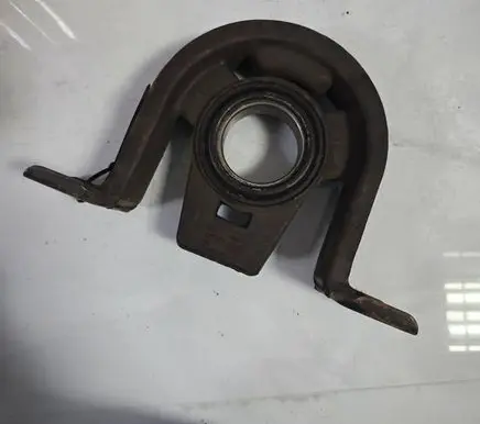 Volkswagen II LT Front differential mounting bracket 9014110412