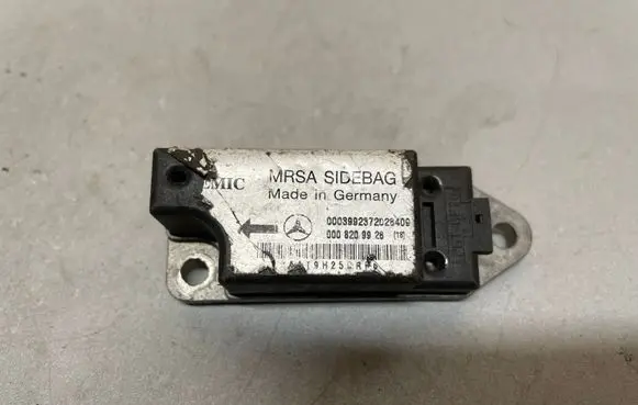 Mercedes-Benz C W202 Airbag deployment crash/impact sensor 0008209926