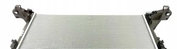 Renault Master III Coolant radiator DCM2967