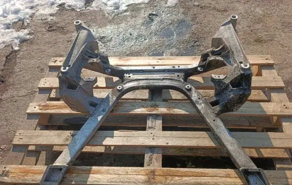 BMW 7 E65 E66 Front subframe 6752293 6752294 4303169464