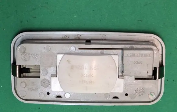 Volkswagen Transporter - Caravelle T5 Rear seat light 7h0947105a