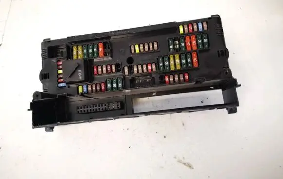 BMW 5 GT F07 Fuse box set 317033442 3-1703344-2