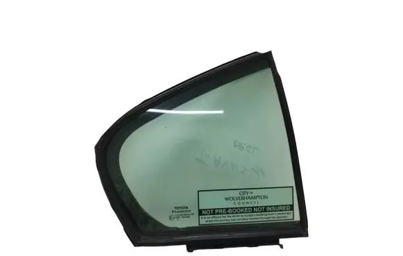 Toyota Avensis T270 Rear vent window glass 43R001583