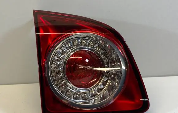 Volkswagen Golf Plus Tailgate rear/tail lights 5M0945093H