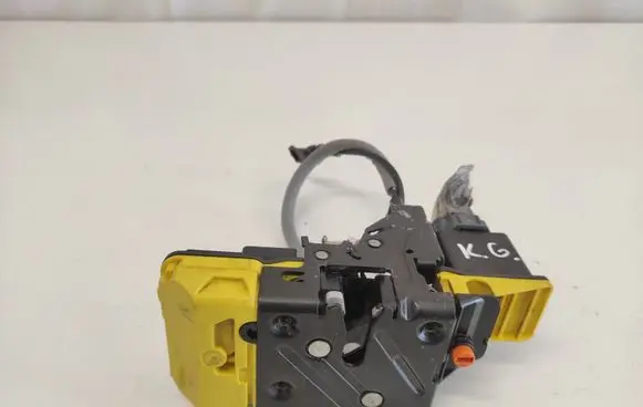 Volvo XC70 Rear door lock