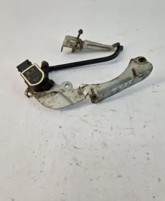 Mercedes-Benz C W204 Front height sensor lever A0045428518