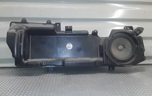 Audi A6 S6 C6 4F Front door speaker 4F0035381B
