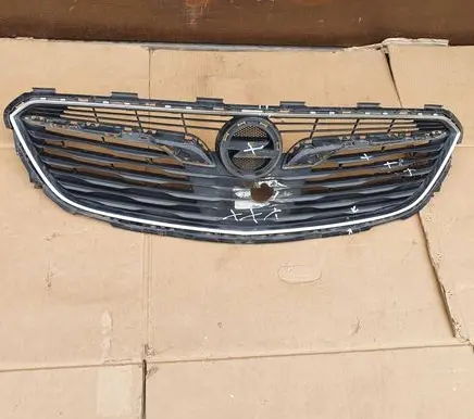 Opel Insignia B Front bumper upper radiator grill 13491199 551004542