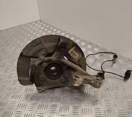 Volvo V70 Front wheel hub spindle knuckle 9461943