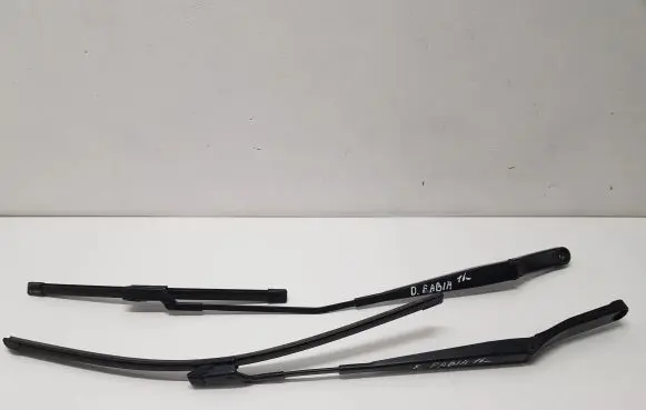 Skoda Fabia Mk3 (NJ) Front wiper blade arm 6V1955409A 6V1955410A