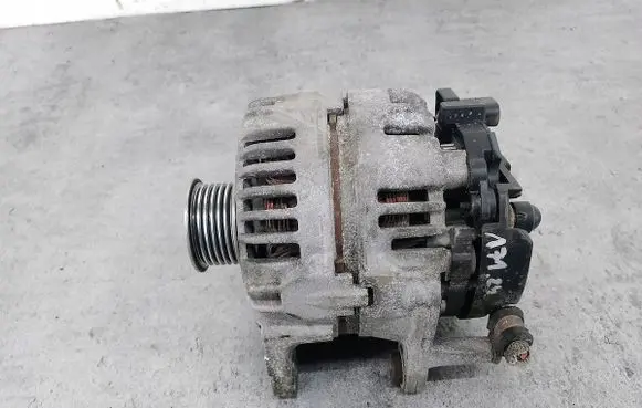 Skoda Octavia Mk2 (1Z) Generator/alternator 03C903023D