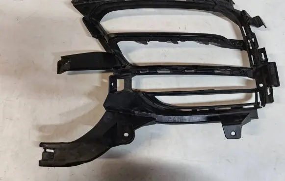 Porsche Macan (95B) Front fog light trim/grill 95B807681H