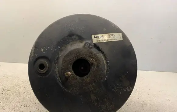 Audi 100 S4 C4 Brake booster 4A0612105H